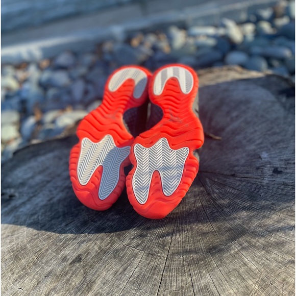 Jordan Future Premium 'Infrared' Shoes - Picture 4 of 5